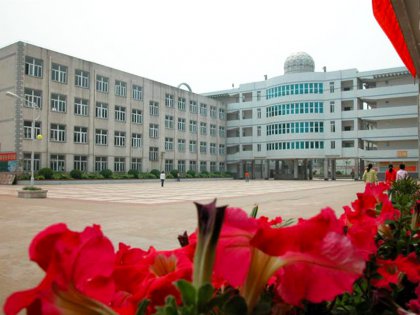 市第二中學舊墻翻新
